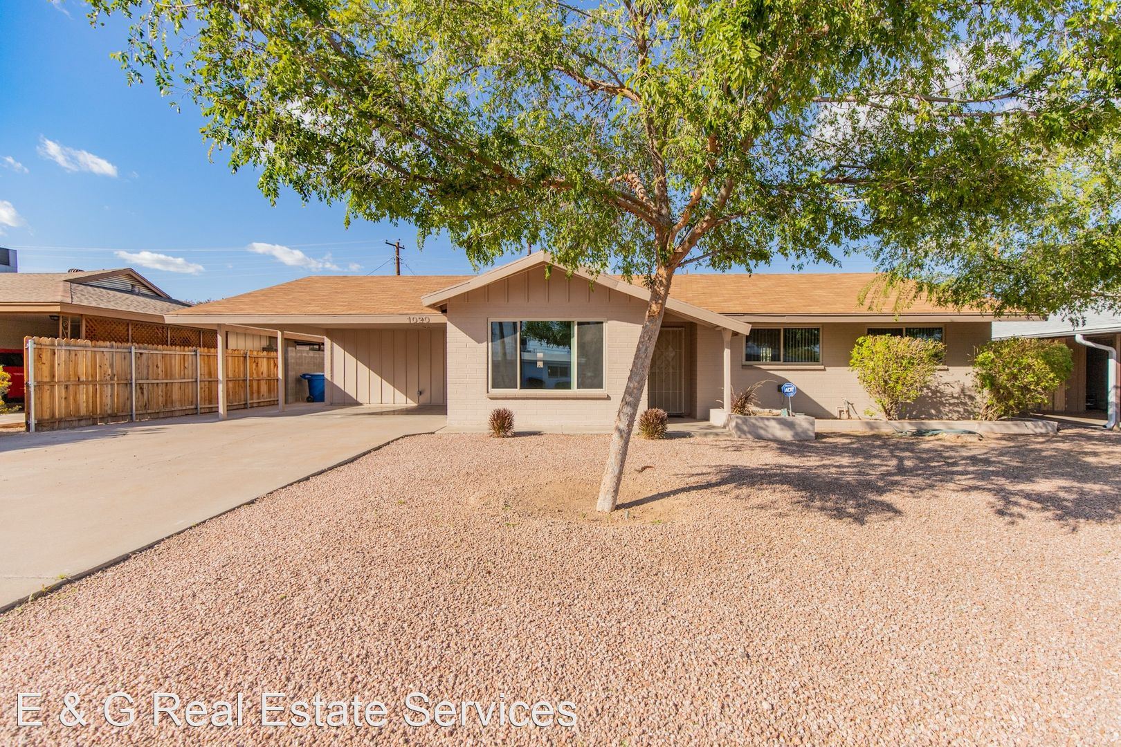 1020 E Bluebell Lane