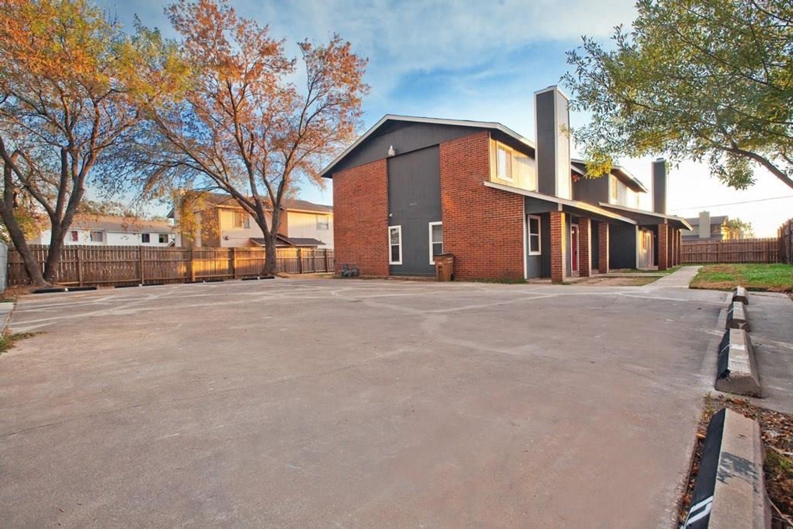 8401 Colony Loop Dr.